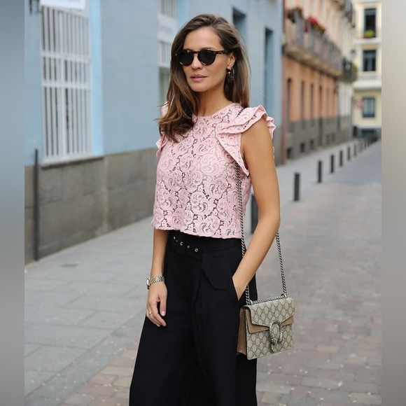 Zara Woman’s Pink Lace Top Small - Picture 2 of 13